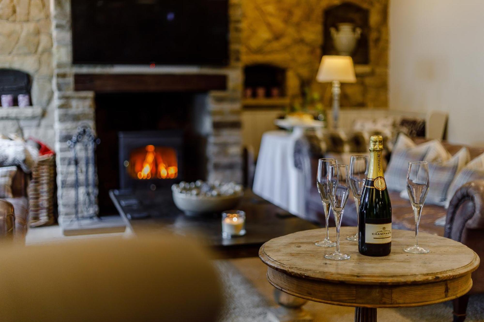 The Grousemoor - North Wales Luxury 7 Bedroom Holiday Rental Llandegla Bagian luar foto
